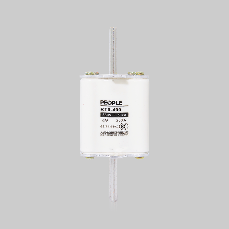 南宫NG·28相信品牌力量RT0系列有填料封闭管式刀型触头熔断器 